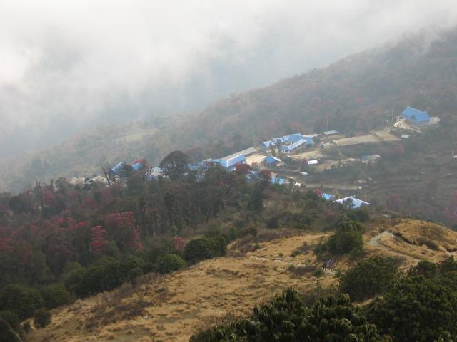Looking down on Ghorepani.jpg